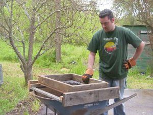 compost-sifter-sieve-screen.jpg