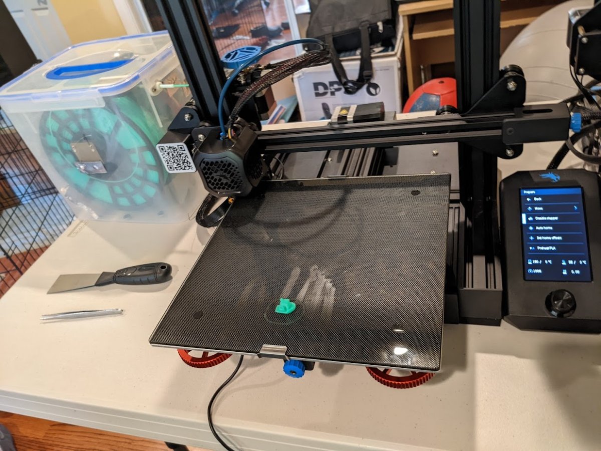 First Benchy printed on the Ender-3 V2